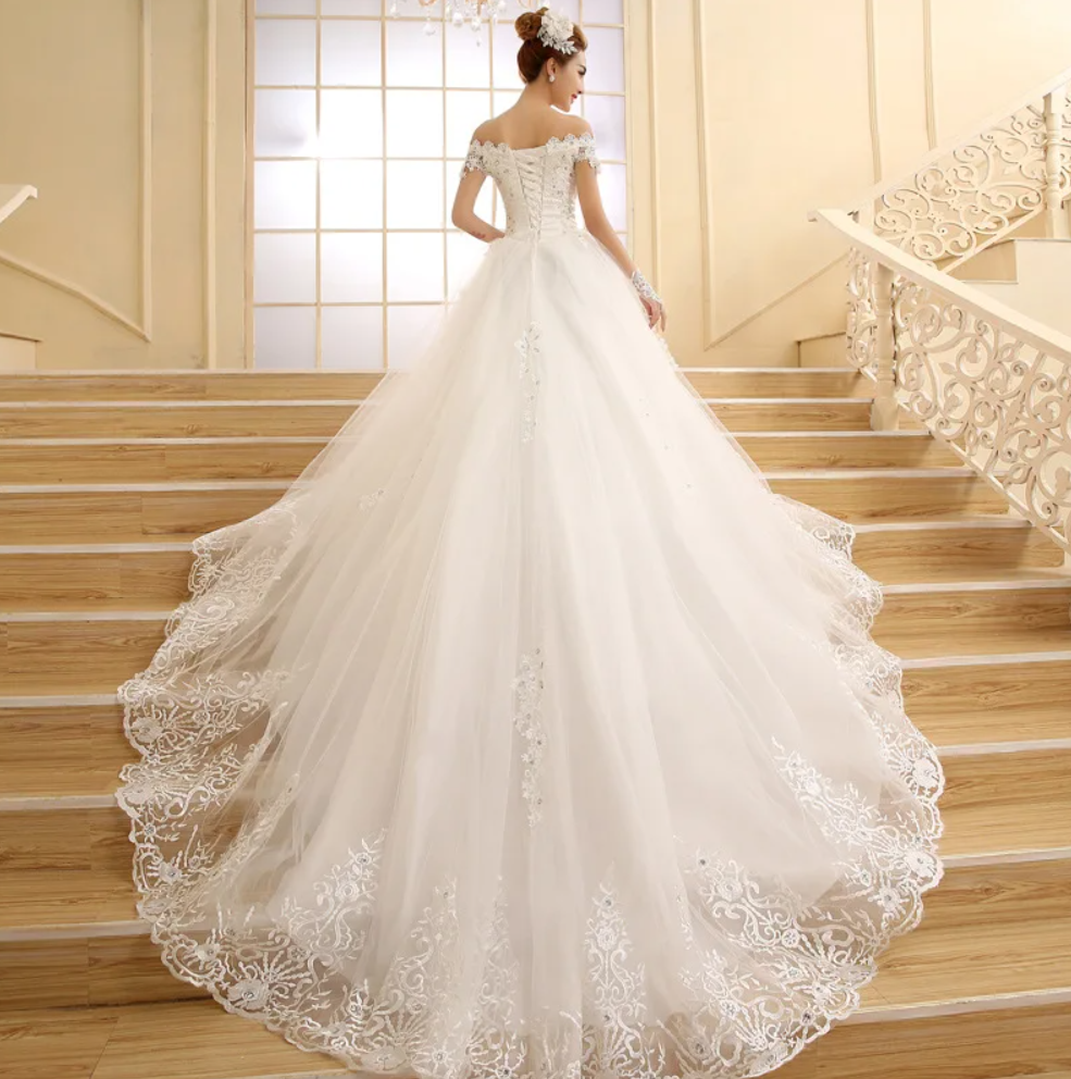 chinese dress ladies Luxury Long-Sleeve Off-Shoulder Lace Wedding Dress with Cascading Train Plus Size Size 8