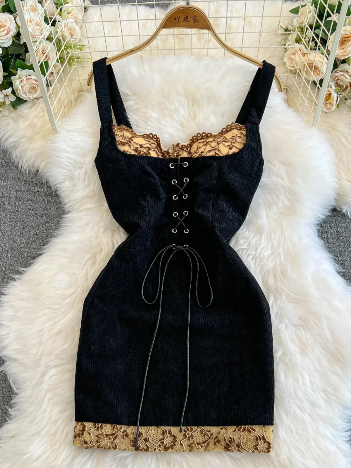 Elegant Lace-up Velvet Dress With Lace Trim