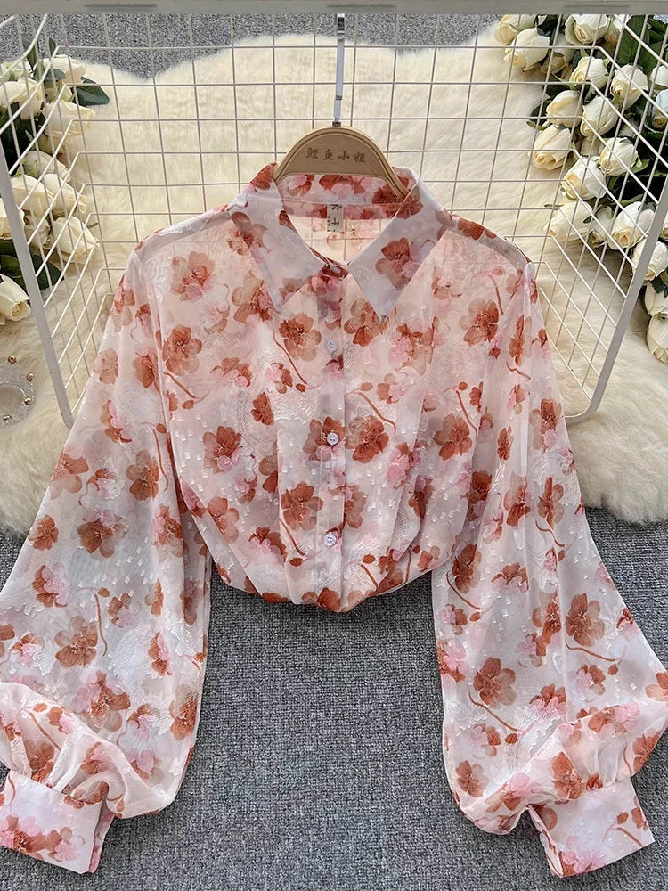 NIXIE – ELEGANT FLORAL BLOUSE