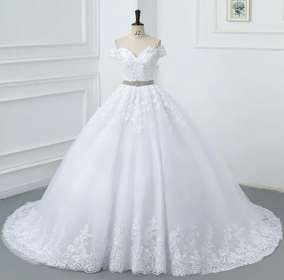 Off The Shoulder Modest Wedding Dress White Sweetheart Diamond Belted Neck Lace Ball Gown Bridal Dresses Plus Size Custom Made