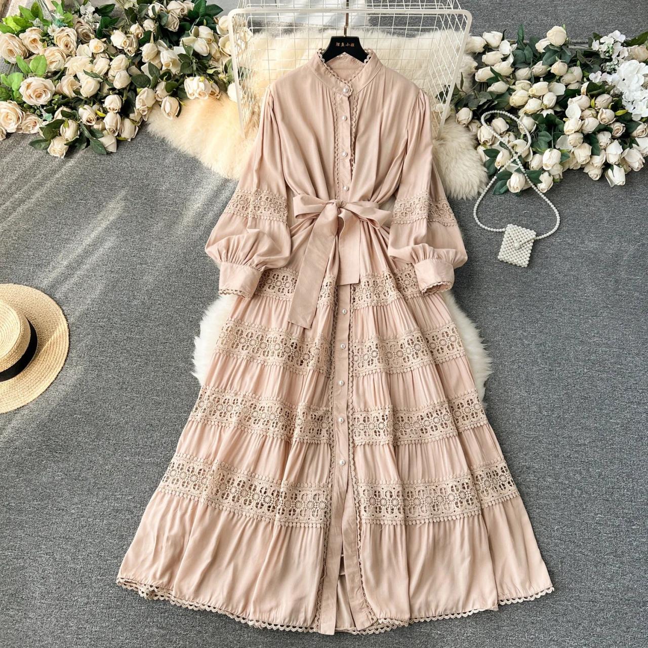 Vintage Pink Dress With Lace Details And Belt on Luulla