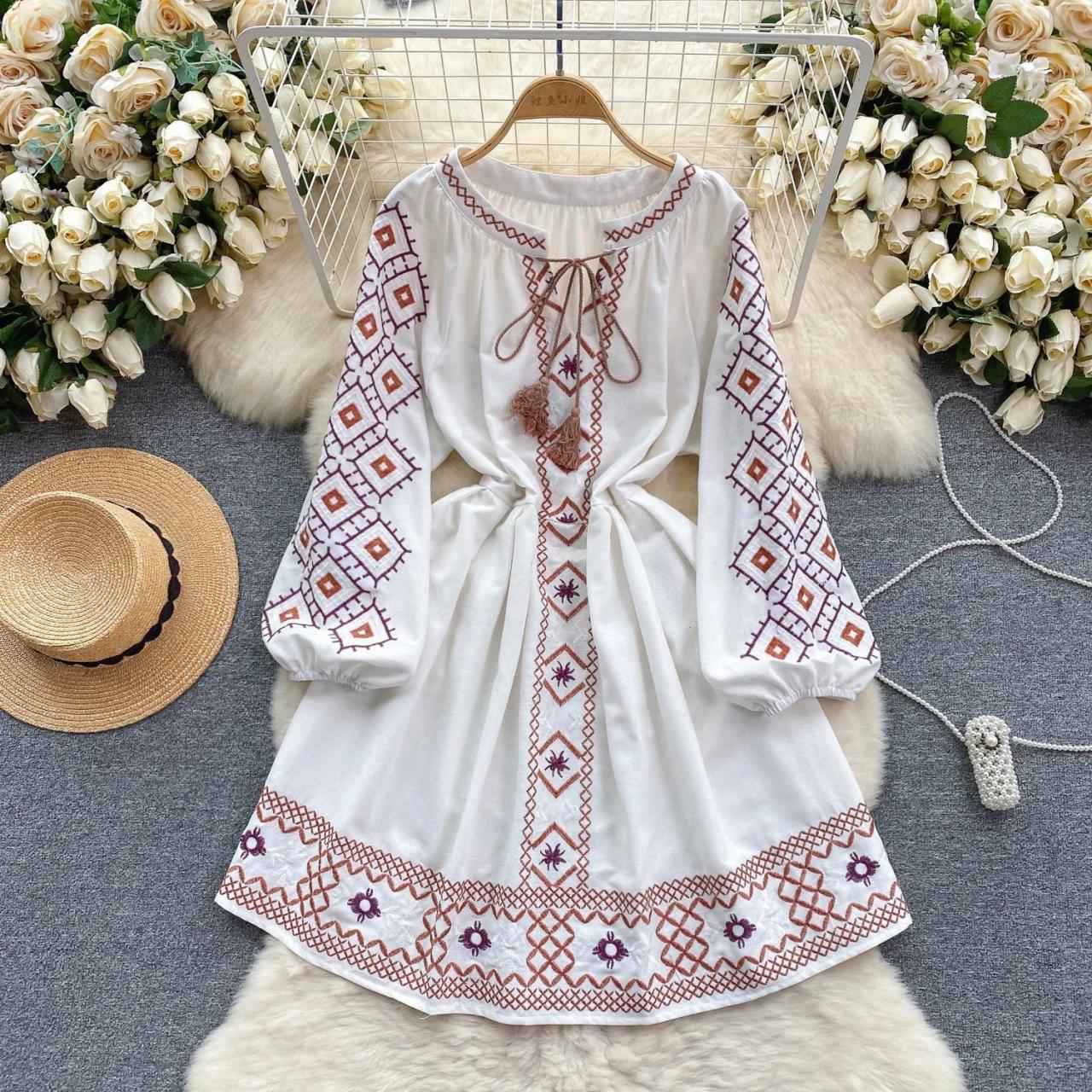 Bohemian Style Dress With Geometric Embroidery Pattern