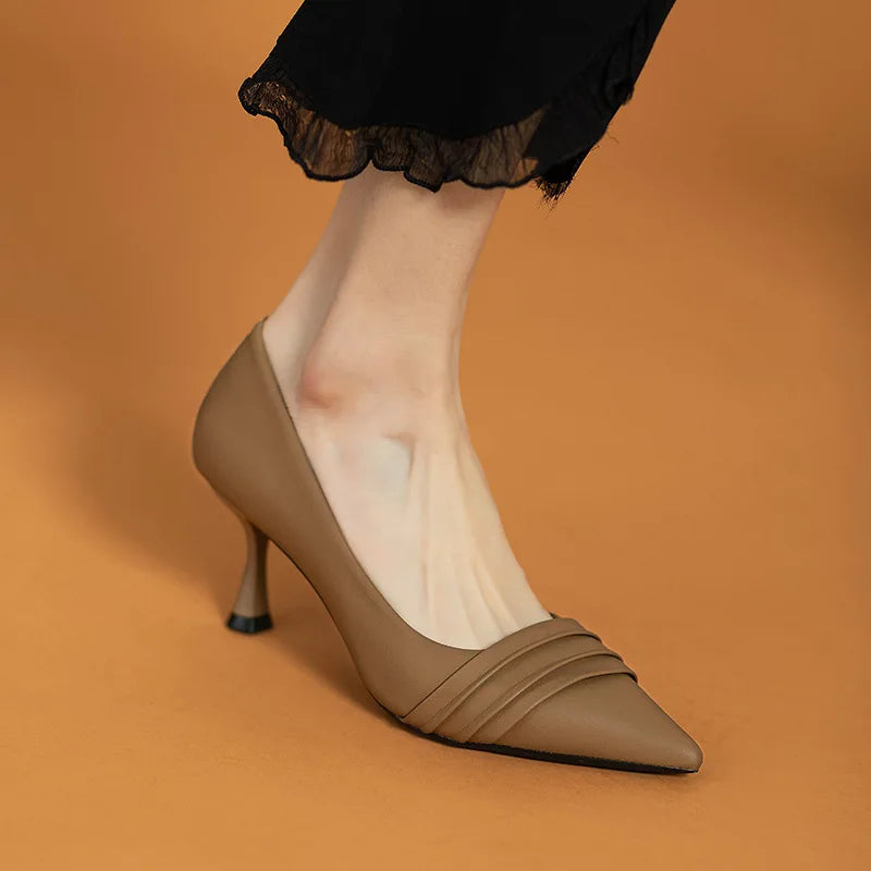 Tan pointed pumps online
