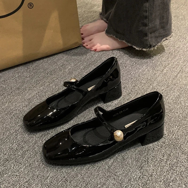 Black Patent Leather Mary Jane Chunky Heels on Luulla