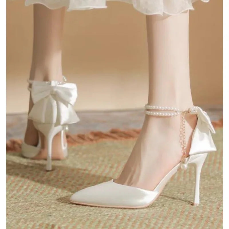 Chic White Satin Heels Featuring a Pearl-Embellished Bow main image 0